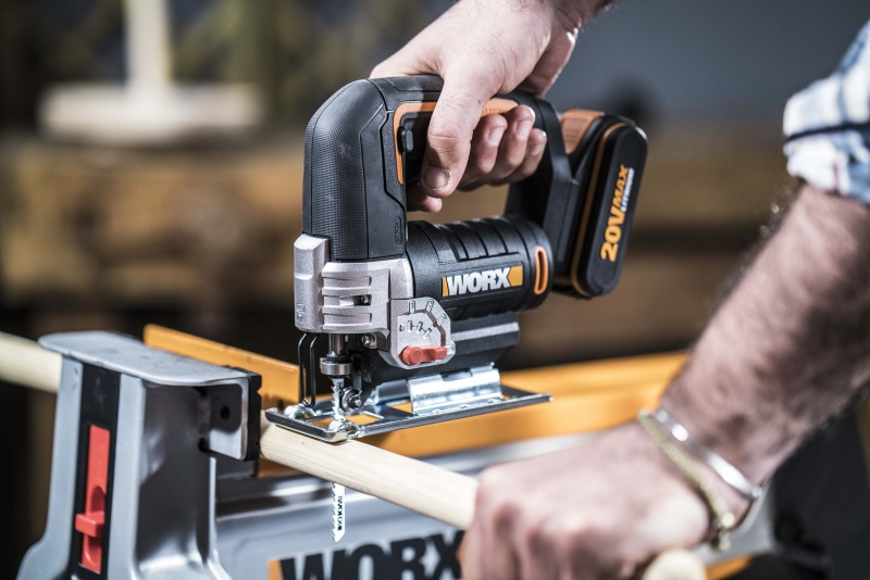 WORX WX543 - Aku přímočará pila 20V, 1x2.0Ah - Powershare