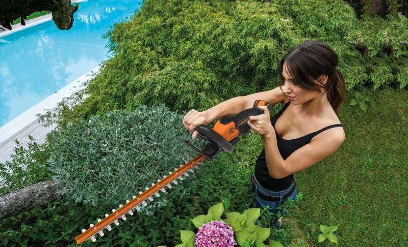 WORX WG261E - Aku plotostřih 20V, 45cm - PowerShare