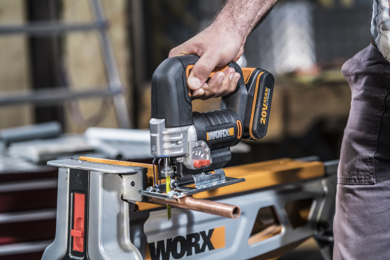 WORX WX543 - Aku přímočará pila 20V, 1x2.0Ah - Powershare
